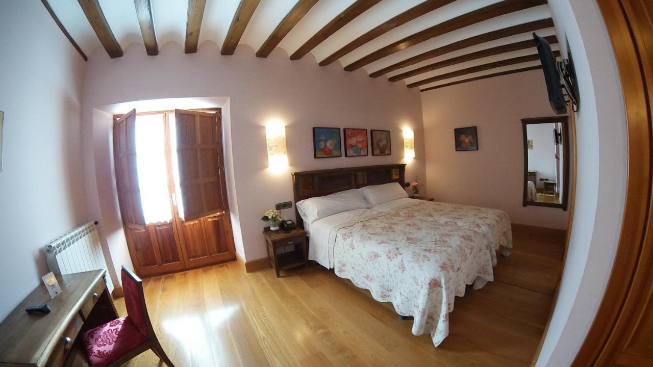 Villa Ferrera Posada Rural Herrera de Valdecanas Exterior photo