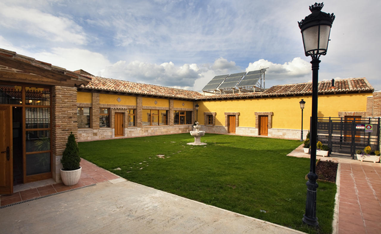 Villa Ferrera Posada Rural Herrera de Valdecanas Exterior photo