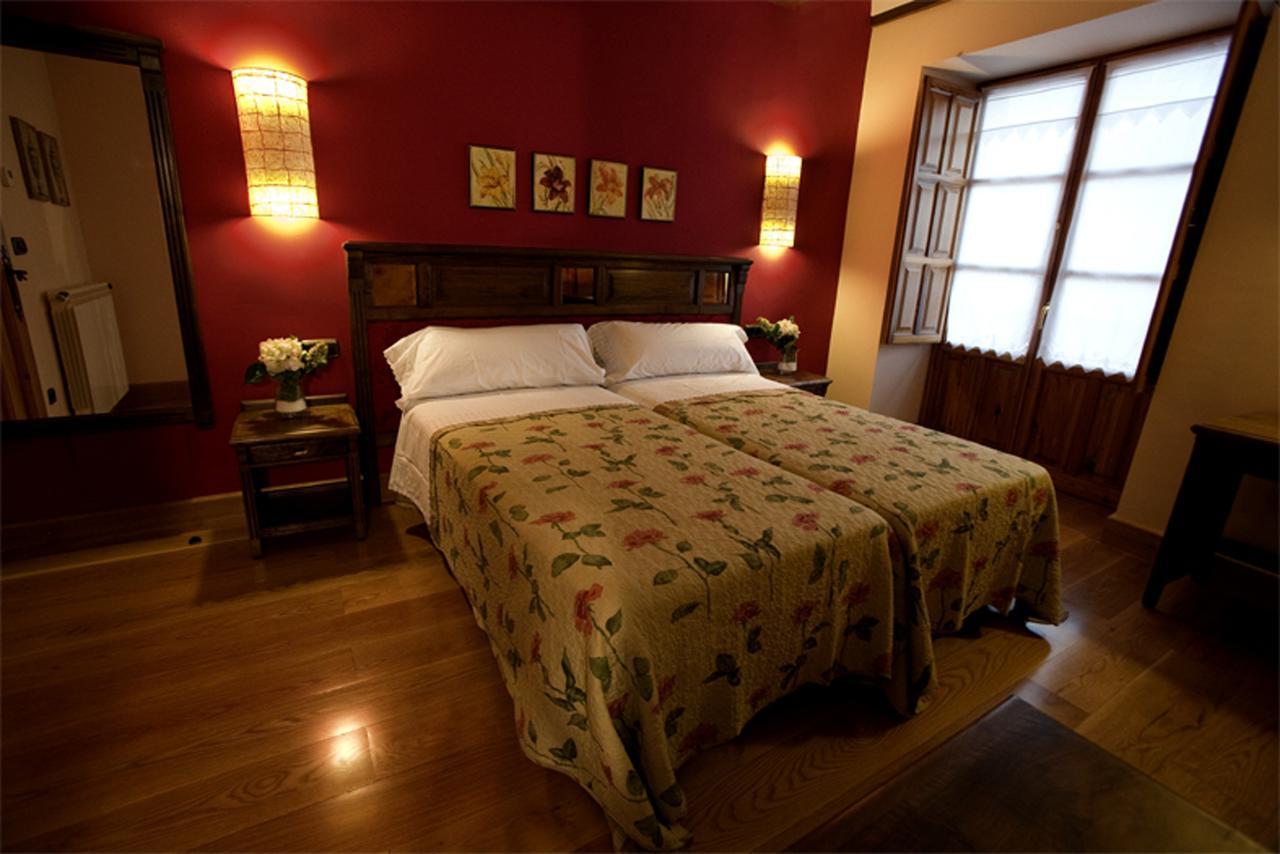 Villa Ferrera Posada Rural Herrera de Valdecanas Exterior photo